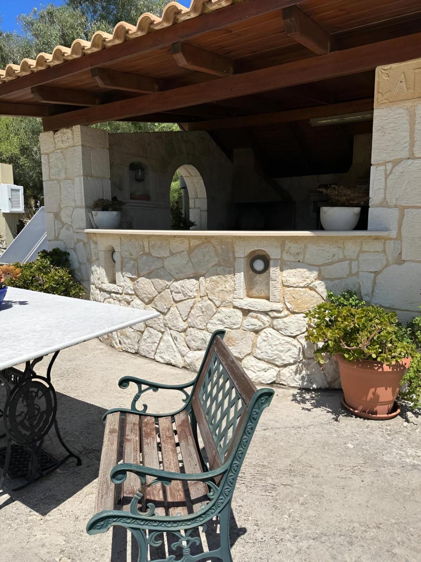 Pagonis Studios Lixouri Exterior photo
